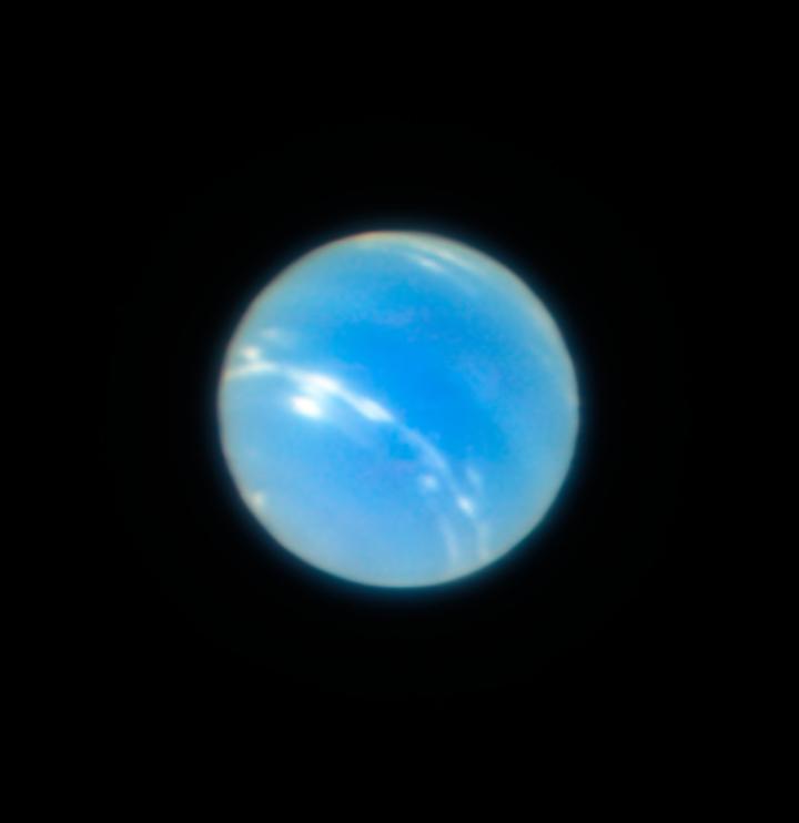 Neptune Grom the VLT with MUSE/GALACSI Narrow Field Mode Sdaptive Optics