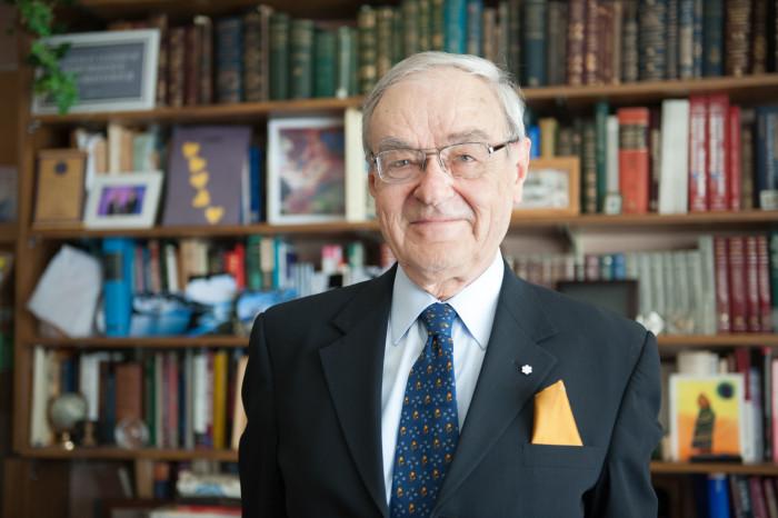 Dr. Vladimir Hachinski, Western University