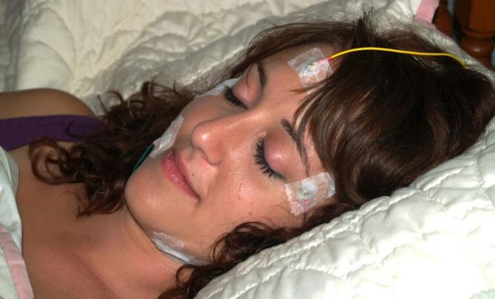 UMass Amherst Polysomnography Study Finds Finds Sleep Benefits Memory even after Mild Traumatic Brai