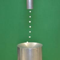 Acoustic Levitation of Particles (1 of 3)