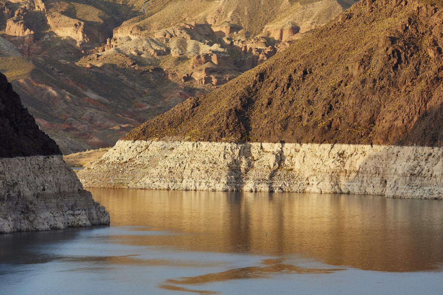 Lake Mead's Bathtub Ring