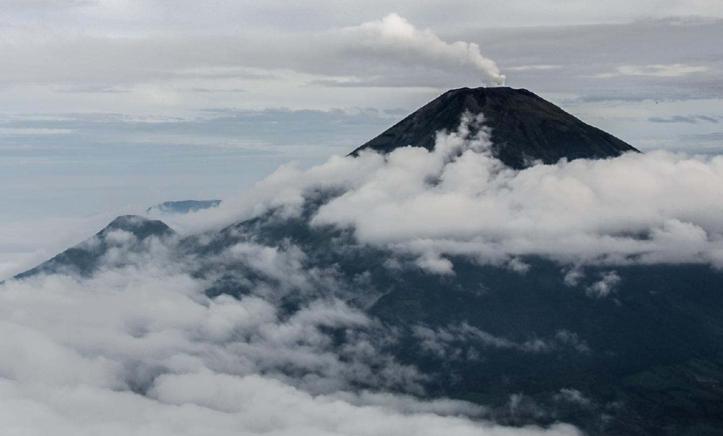 Mt. Sumbing, Java