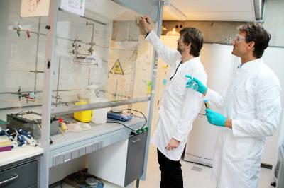 Hanczyc and Merkle, University of Southern Denmark  