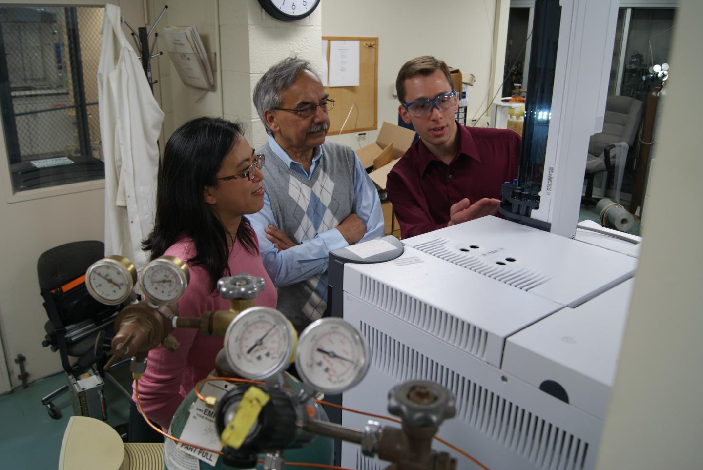 WPI Liquid-Metal Membrane Research Team