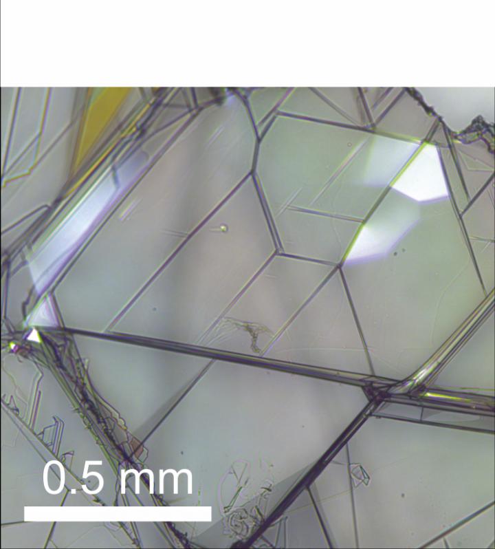 Large and Very High-Quality hBN Crystals