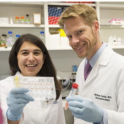 Ciorba and VanDussen in the Lab
