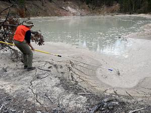 Researchers obtain sample from geothermal lake