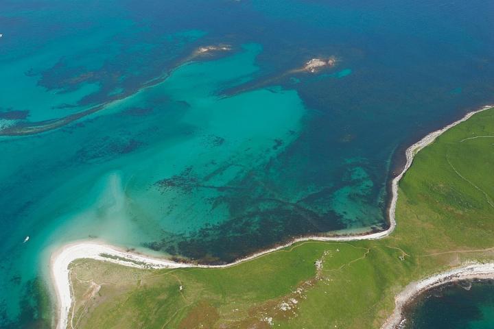 Submerged Stone Field Boundaries On Samson Flats