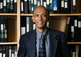 University of Houston Hugh Roy and Lillie Cranz Cullen Endowed Professor of biomedical engineering Chandra Mohan