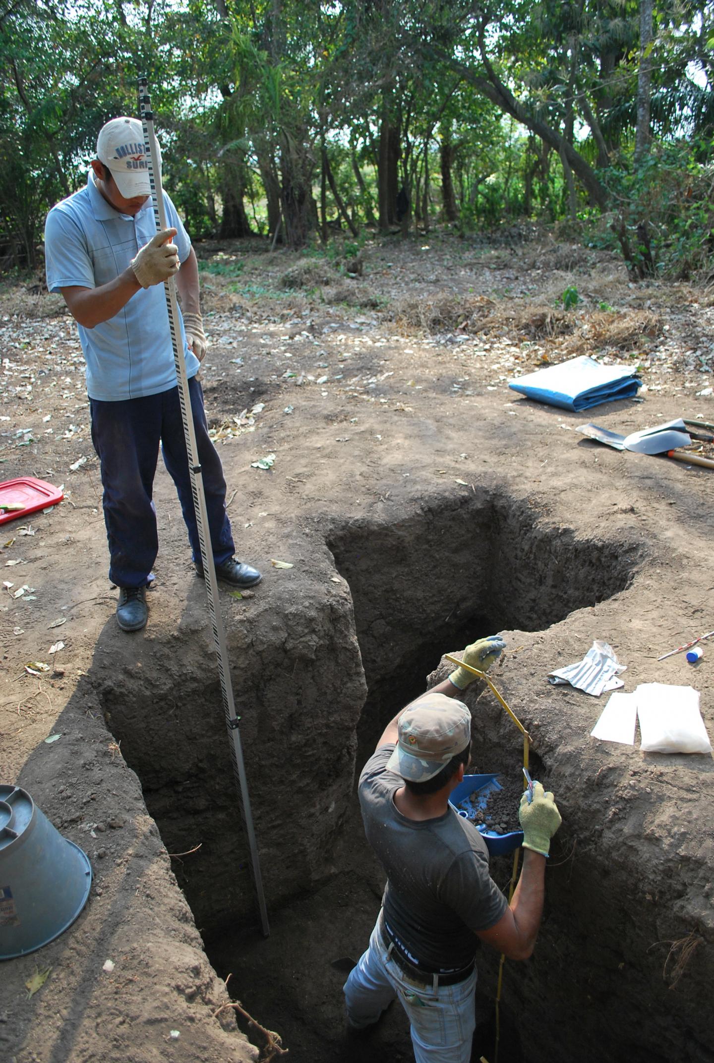 Excavations Uncover Persistent Communities in Early Holocene Amazonia (5 of 9)