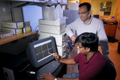 Niren Murthy and Kousik Kundu, Georgia Tech