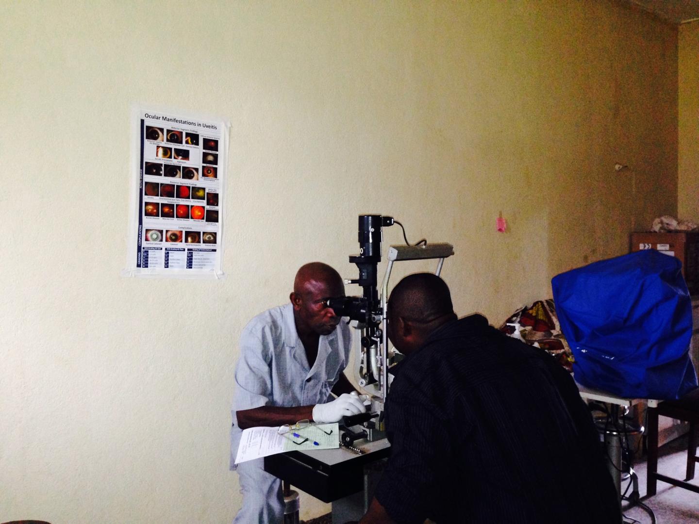 Largest Study of Ebola Survivors Finds They Commonly Report Vision, Hearing, Joint Pain Problems