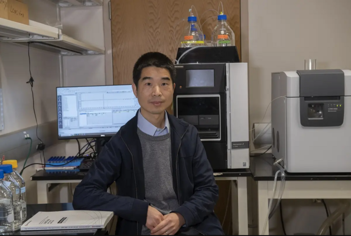 Qingguo Xu, D.Phil., in his laboratory at Virginia Commonwealth University.
