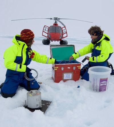 Installation of a Seismometer