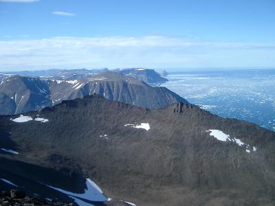 Basalts Along the Northeastern Coast of Baffin Island