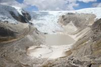 Qori Kalis Glacier, Peru