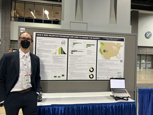 Portland State Engineering Masters Student Presents E-bike Incentive Research at National Conference