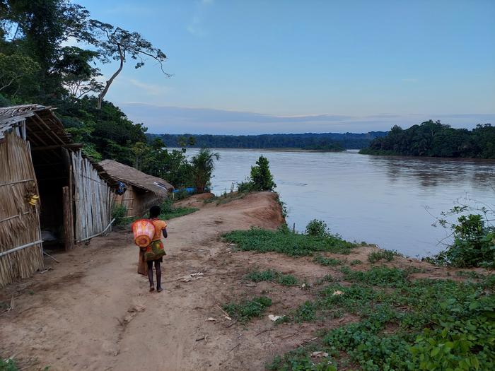 View of the Loange River from the village of Kangutu