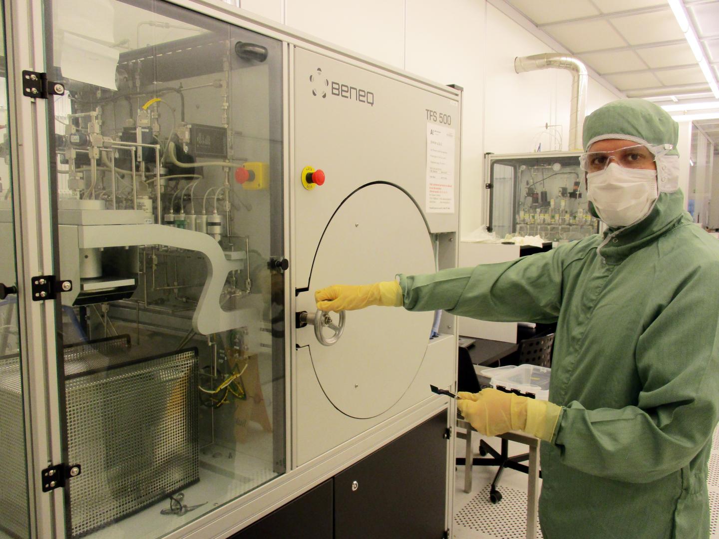 Micronova Cleanroom ALD