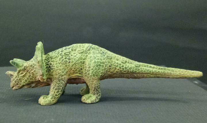 Structural Colors, Without the Shimmer