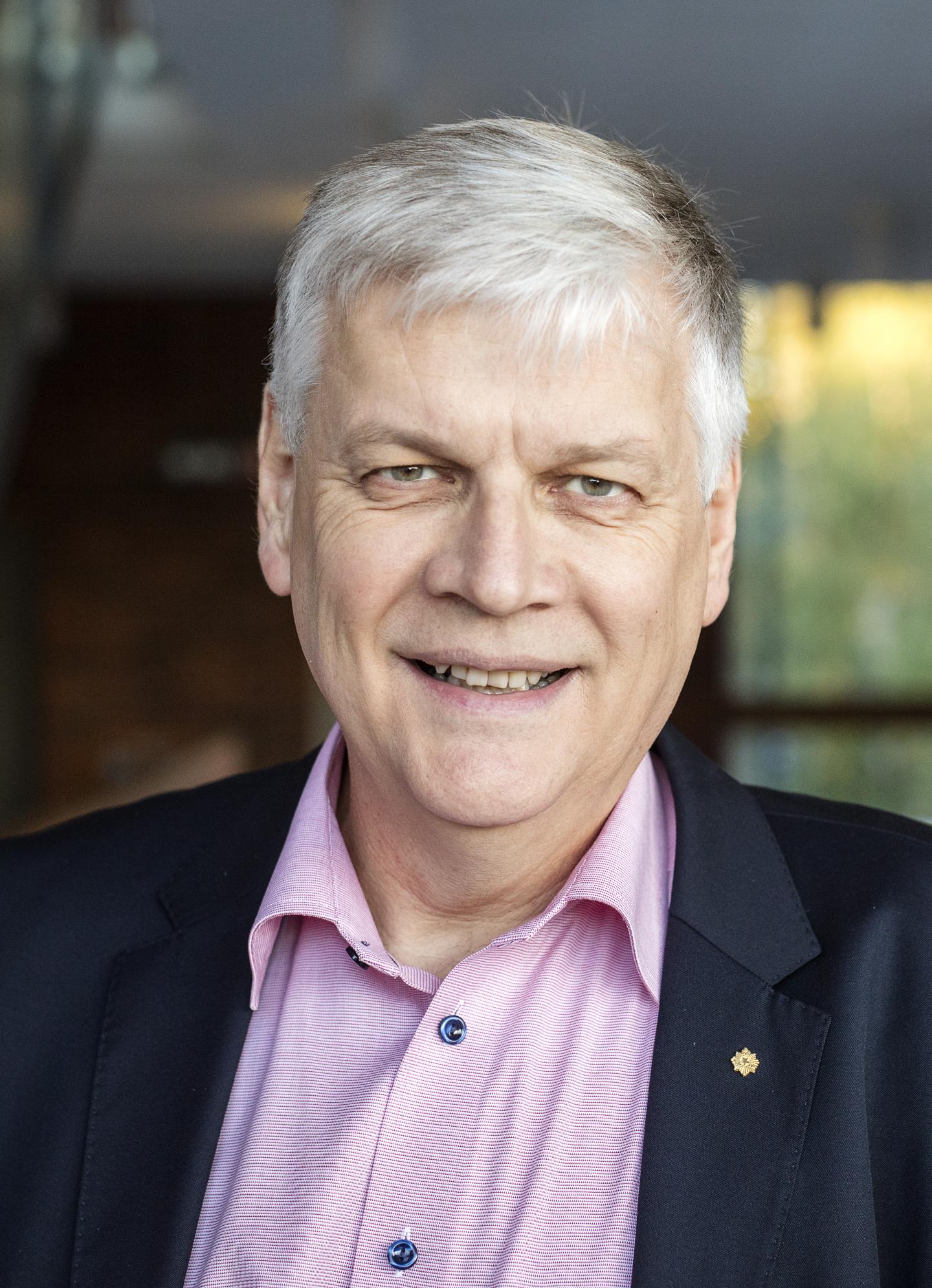 Nils-Göran Larsson, Karolinska Institutet