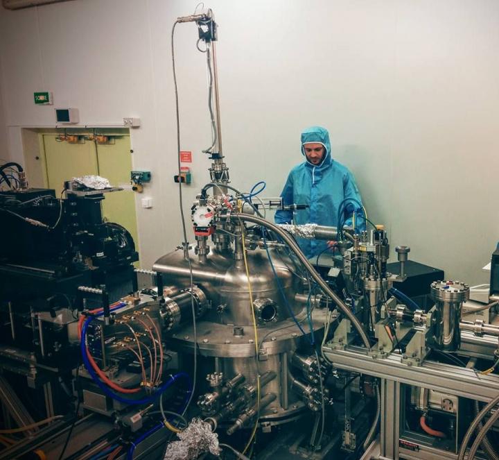 X-ray nano-tomography beamline
