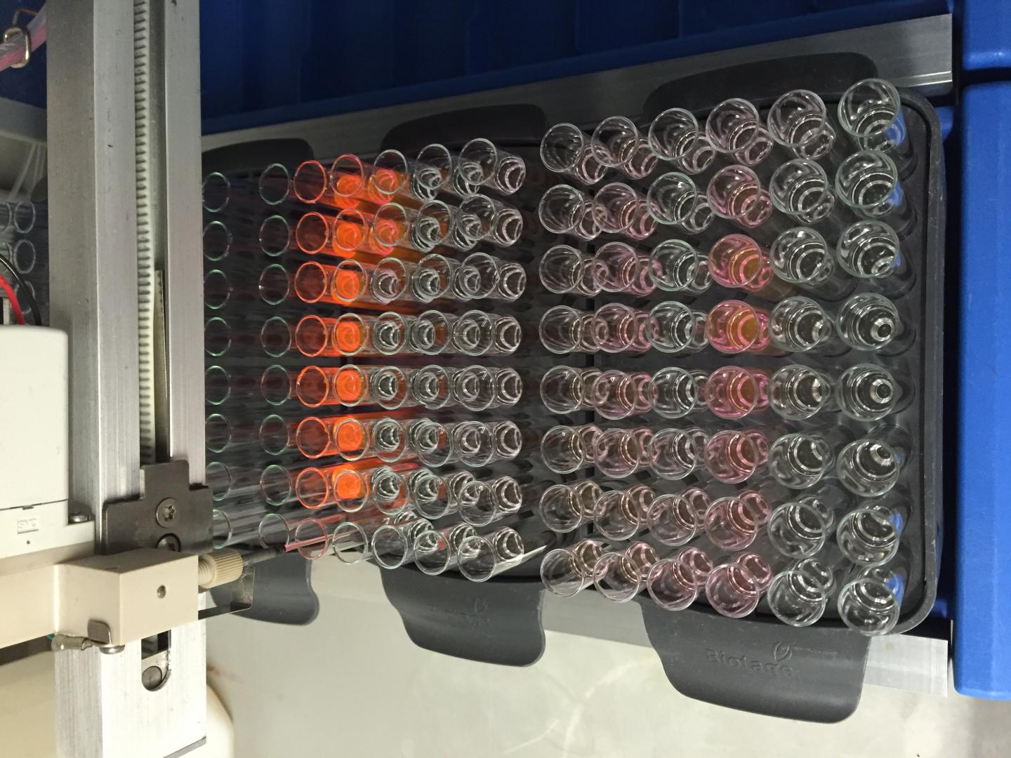 Purifying Janelia Fluor Dye