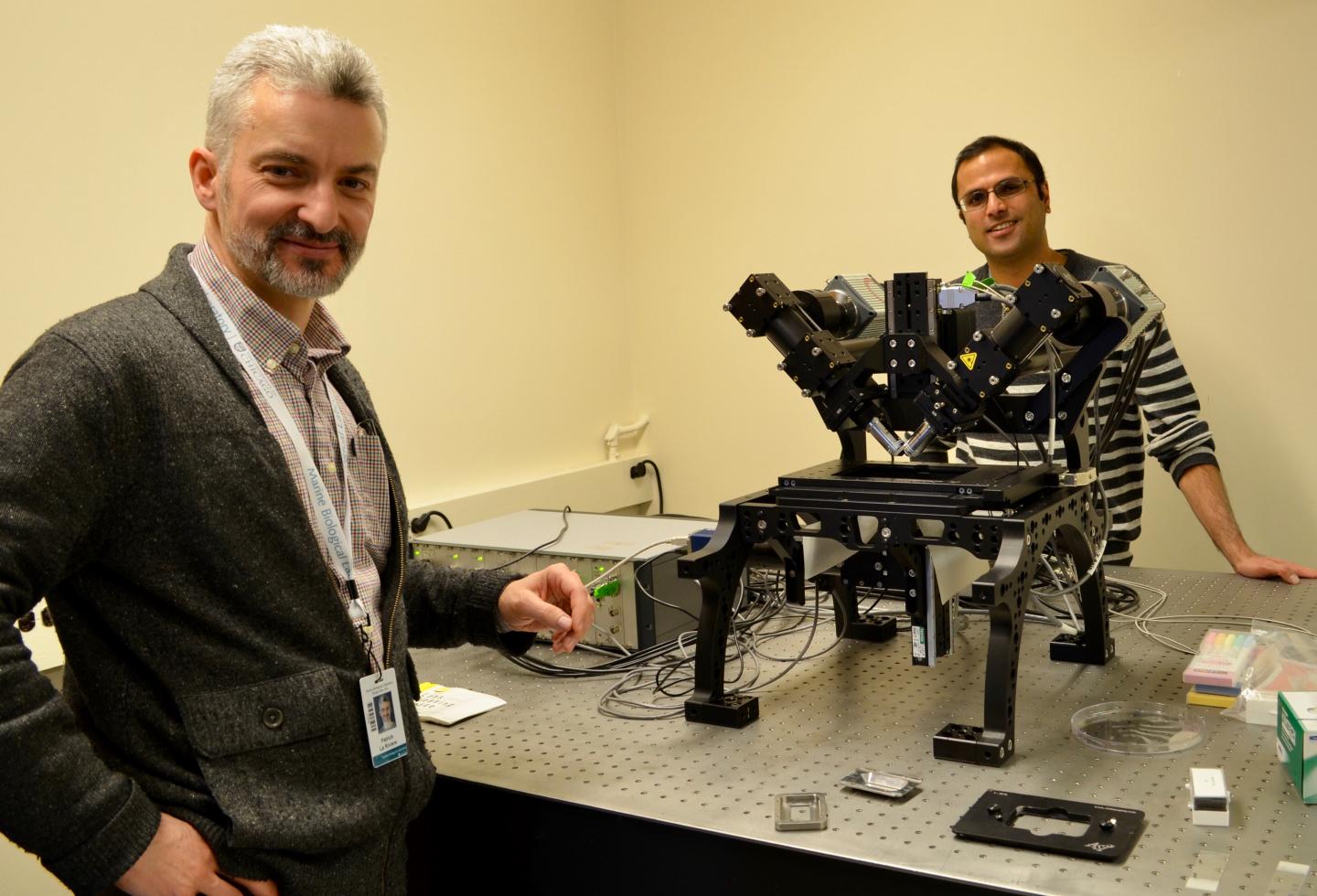 Hari Shroff and Patrick La Riviere with Dual-View Light Sheet Microscope (diSPIM)