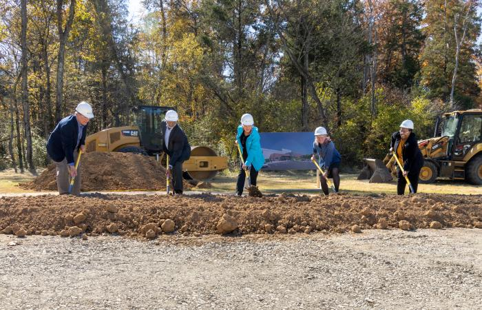 DOE and ORNL leaders at SIPRC groundbreaking