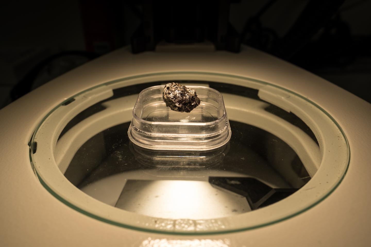 NASA Grant Funds UH Research of Meteorites from Martian Volcanoes