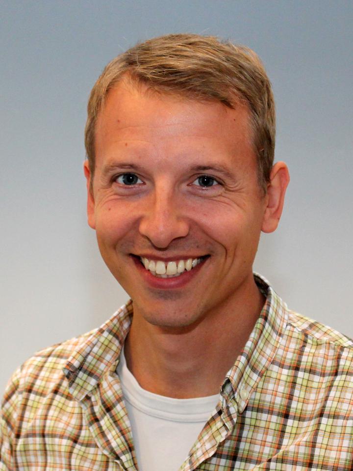 Michael Bang Petersen, Aarhus University