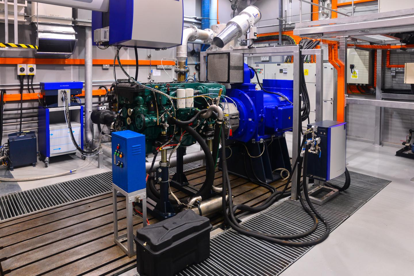 SE Asia's First Dual-Fuel Marine Engine