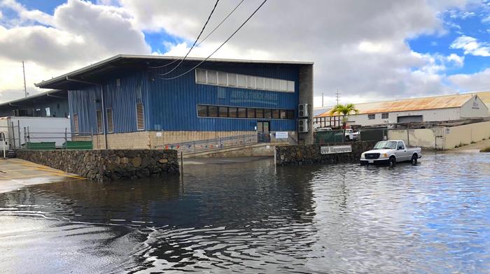 Flooding in industrial area of Honolulu