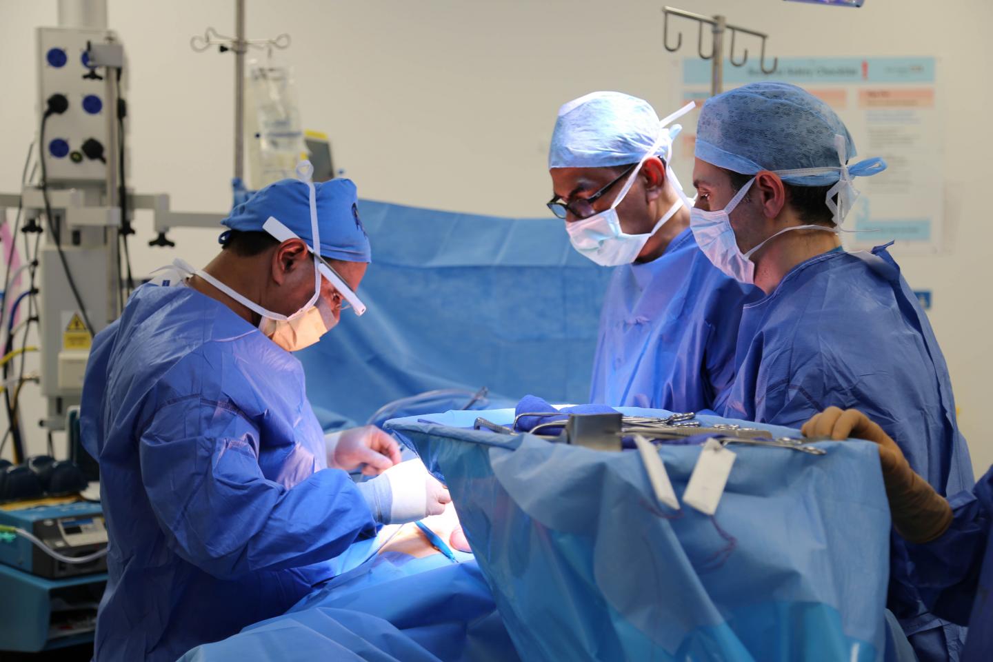 Shafi Ahmed Uses Google Glass during a Live Surgical Procedure (1 of 2)