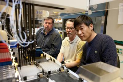Ron Evans, Michael Downes and Jae Myoung Suh, Salk Institute for Biological Studies