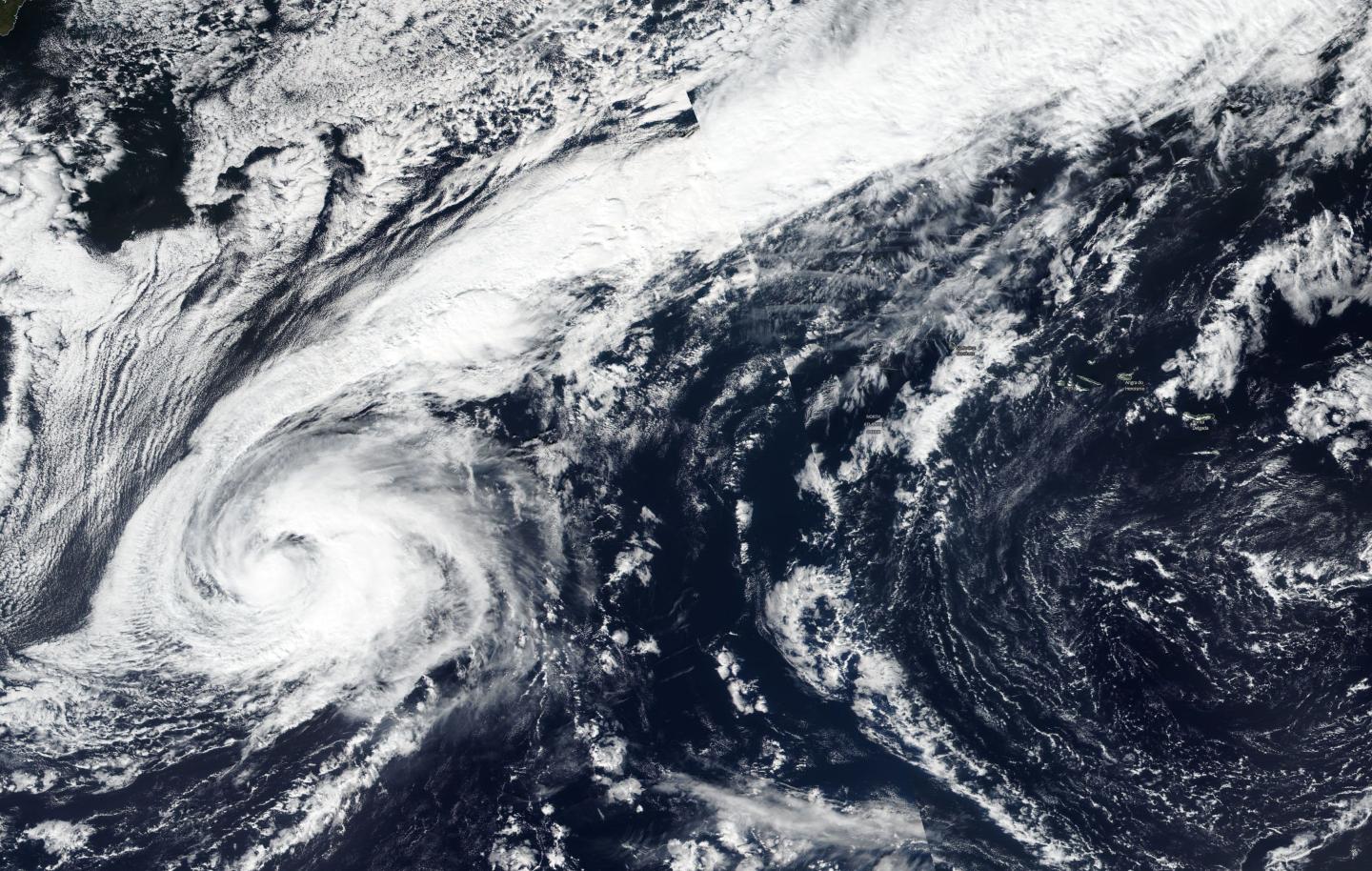 Suomi NPP Image of Leslie