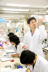 Nishida in the laboratory