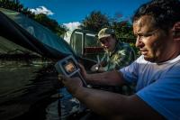 Orinoco River: PUERTO CARRE&Ntilde;O, COLOMBIAWorkers test the water