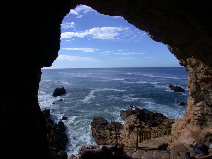 Cave opening of cave site PP13B looking out to the ocean