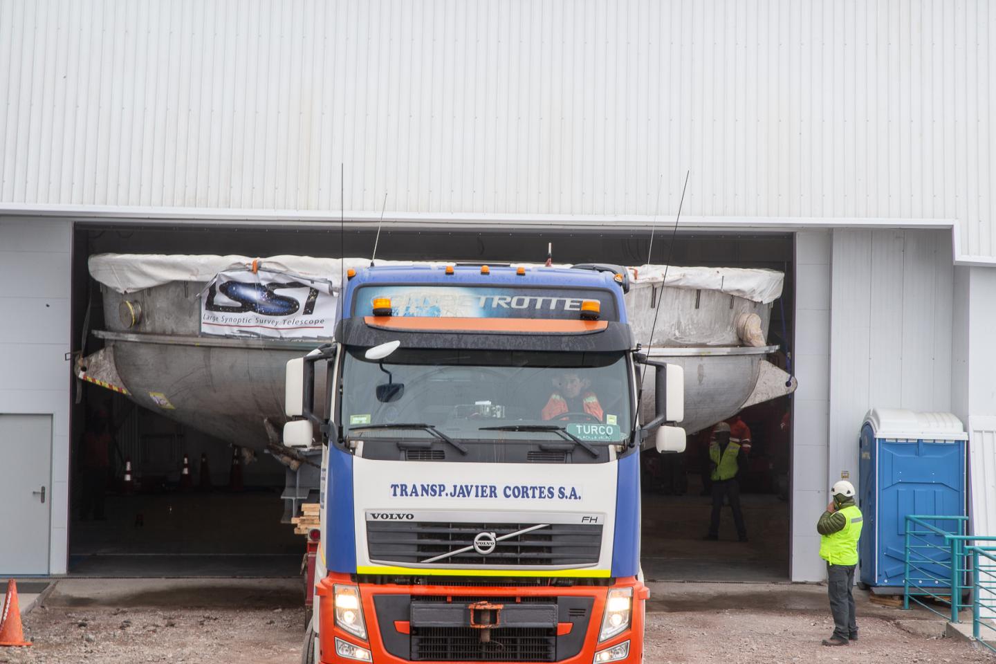 LSST Coating Chamber Arrives on Cerro Pachón