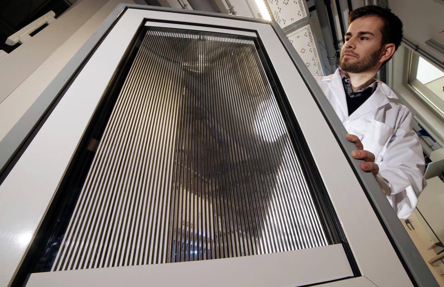Prototype of the Innovative Smart Window