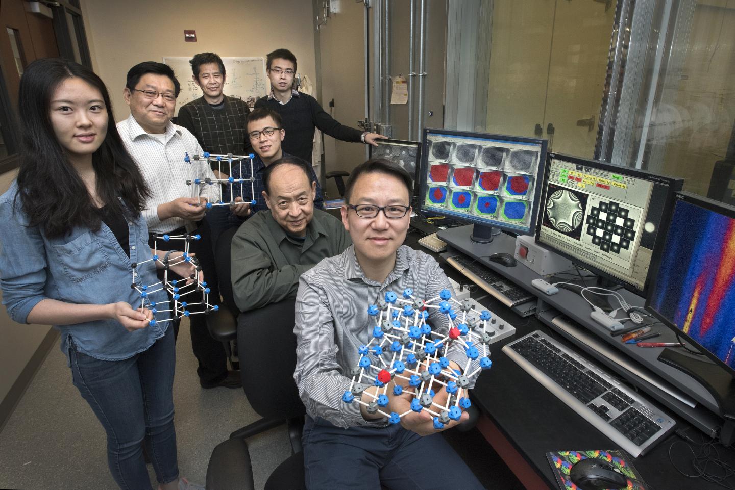 Researcher Team that Visualized Lithiation of Magnetite Nanoparticles in Real Time