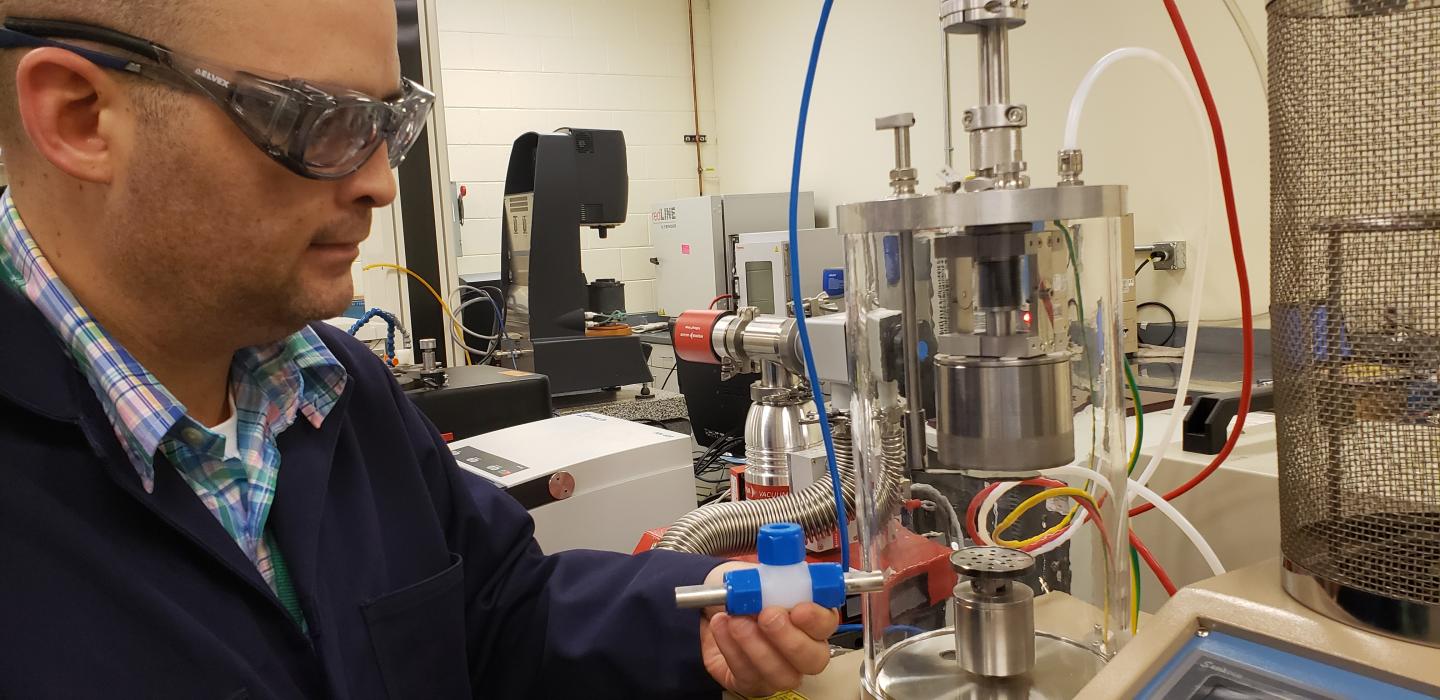 Energy storage startup SPARKZ licenses ORNL cobalt-free battery tech