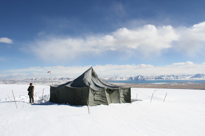 Tent for drilling ice core on the Chongce ice cap in 2012 (courtesy Shugui Hou)