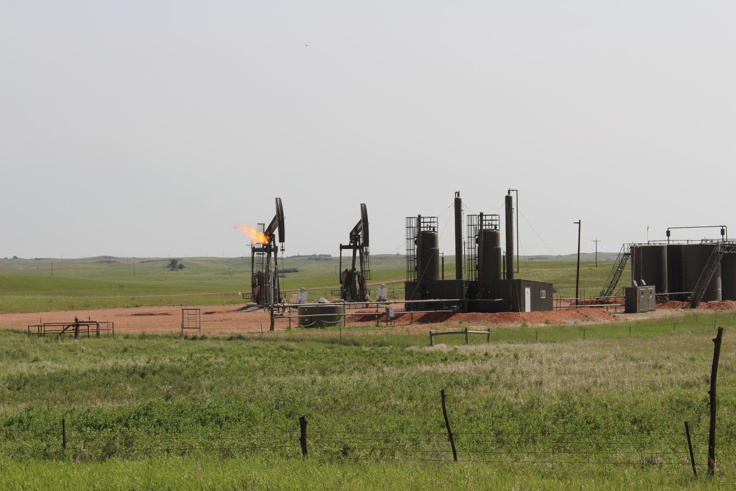 Fracking in North Dakota (1 of [IMAGE] EurekAlert! Science News Releases