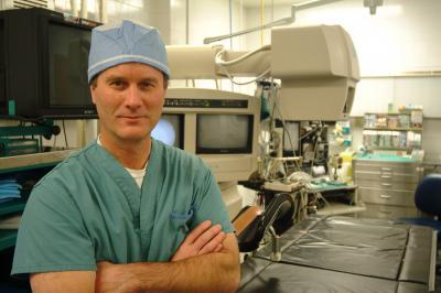 Dr. Curtis Nickel,   	 Queen's University 