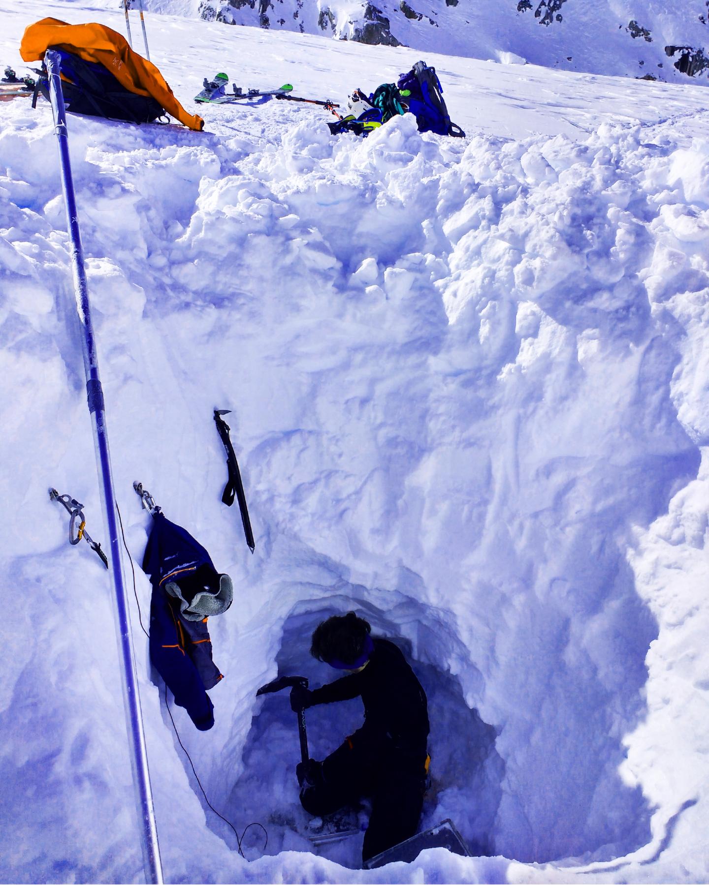 Maintenance on seismometers