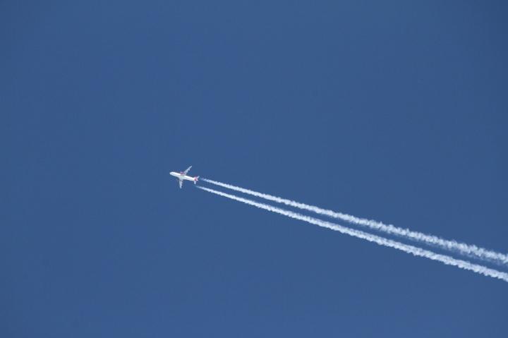 Contrail
