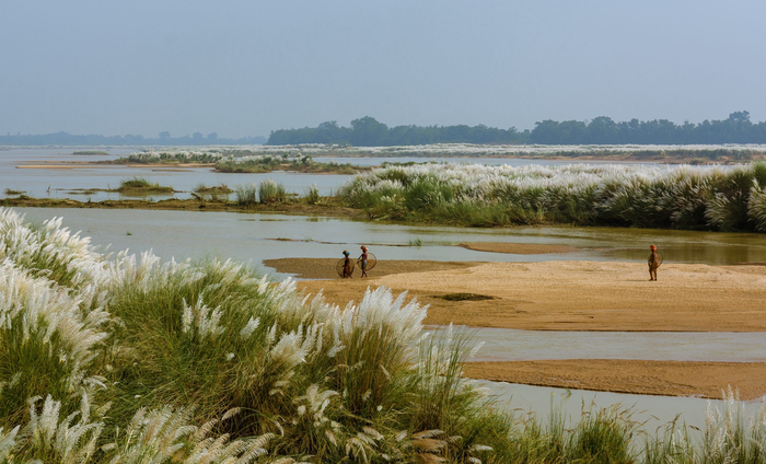 Fishing-in-Damodar-river