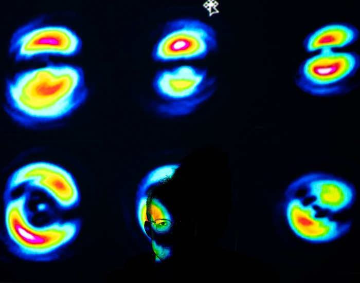 OCT studies without noise. A new method for better detection of eye diseases